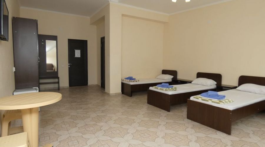 Бюджетный Бюджетный 3-местный