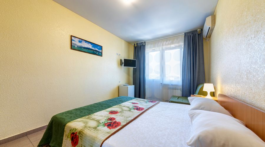 Комфорт 3-местный с балконом