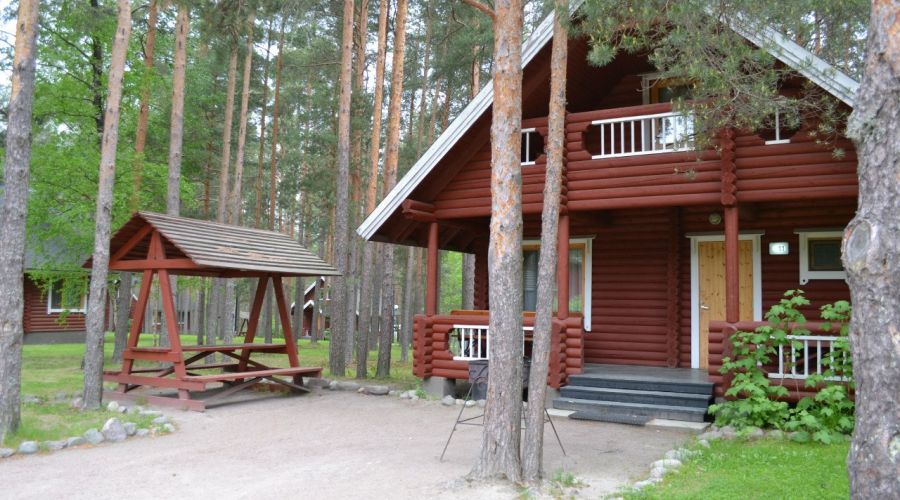 Коттедж 6-местный 7х9 c 2-мя спальнями и сауной