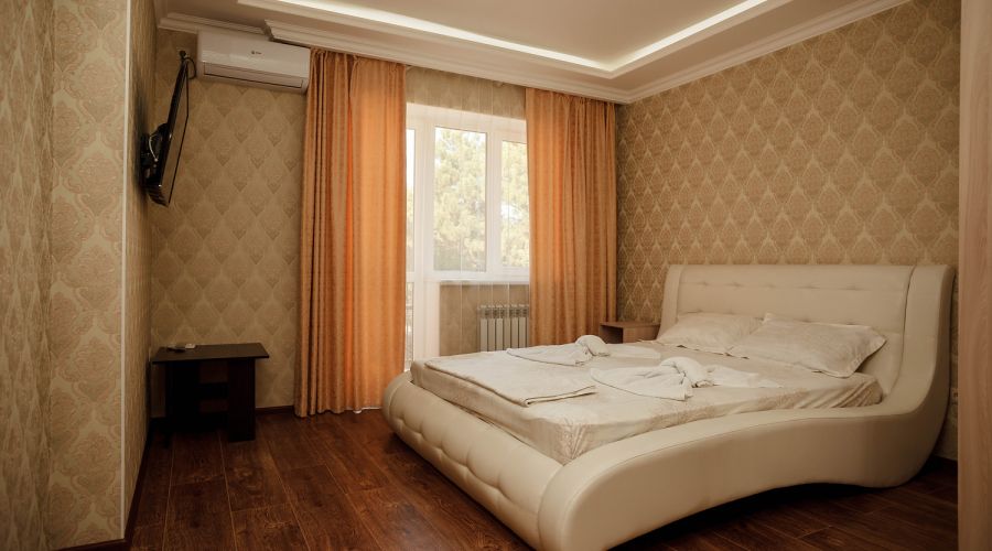 Полулюкс 4-местю 2-комн. с балконом