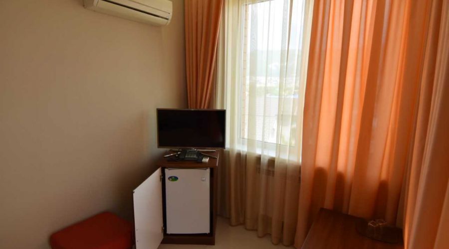 Полулюкс 2-местный с балконом