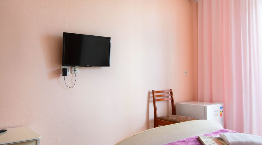 Стандартный 3-местный с балконом