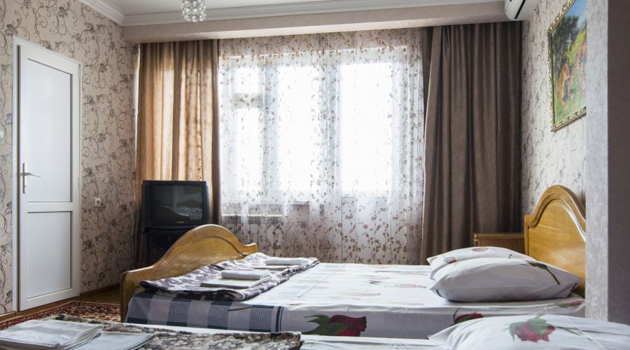 Стандартный 4-местный с балконом