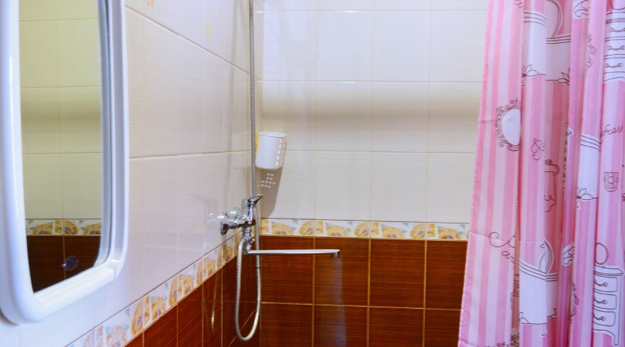 Стандартный 4-местный с балконом