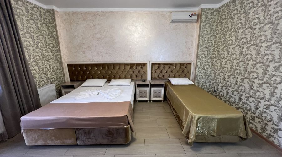 Комфорт 4-местный с балконом