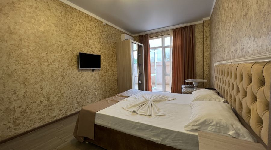 Стандарт 3-местный без балкона