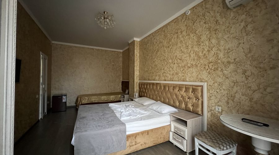 Стандарт 3-местный без балкона