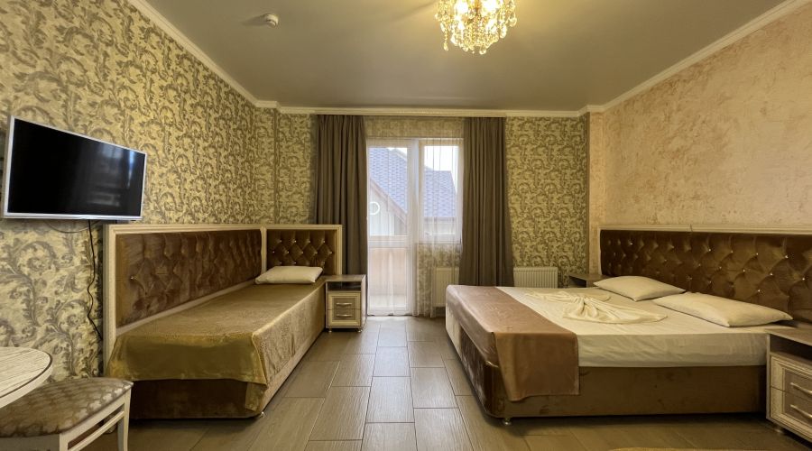 Комфорт 4-местный с балконом