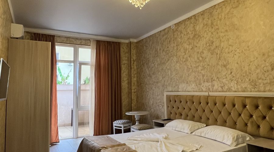 Стандарт 3-местный без балкона