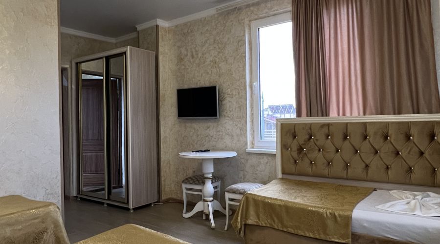 Комфорт 4-местный с балконом