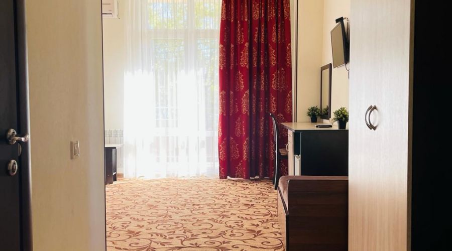 Студия 3-местная