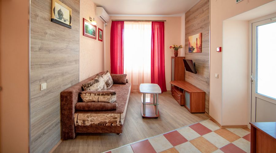 Номер 2-местный 2-комнатный с балконом