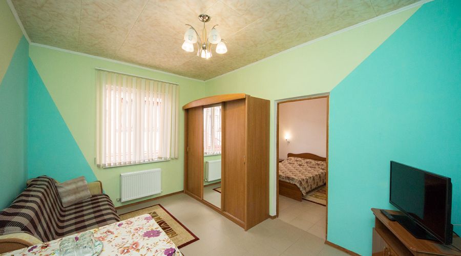 Семейный 3-местный 2-комнатный №4