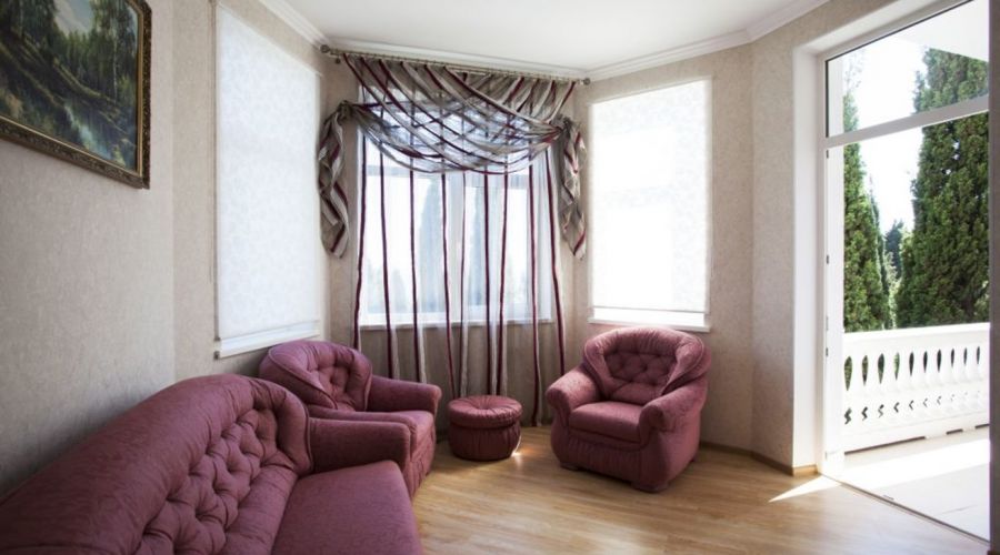 Люкс 3-местный 2-комнатный корпус Лилия