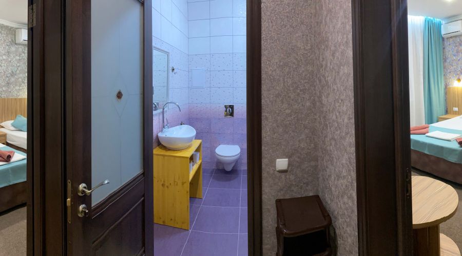 Люкс 4-местный 2-комнатный