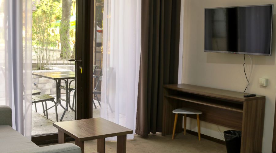 Студия 3-местная