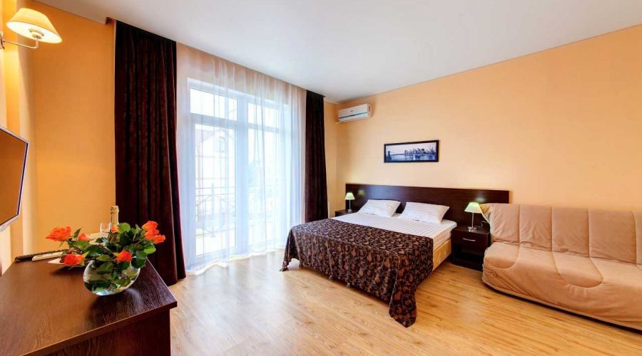 Семейный  4 местный с балконом