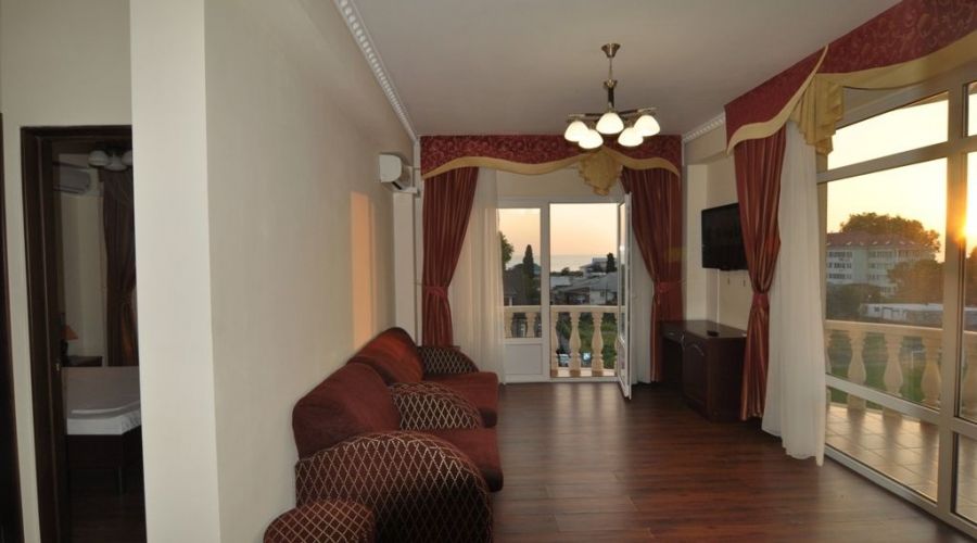 Люкс 5-местный 2 комн корпус 1 