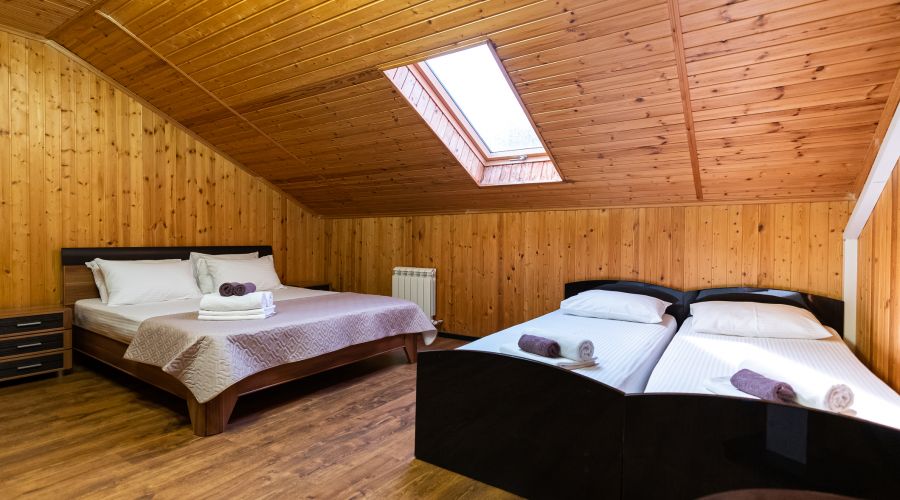 Стандарт 4-местный (мансарда)