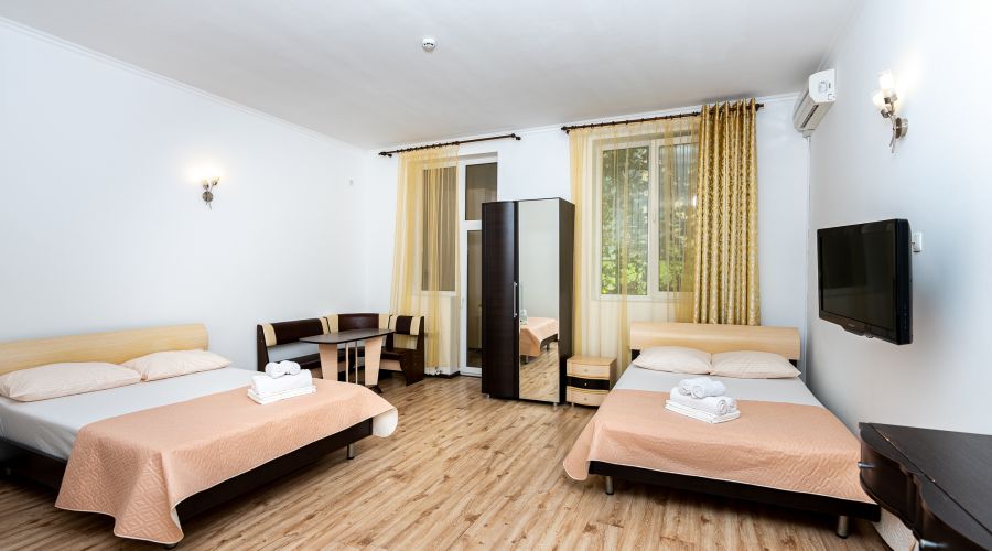 Стандартный 4-местный Студия 