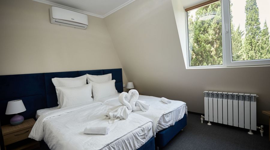 Люкс 4-местный 2-комнатный