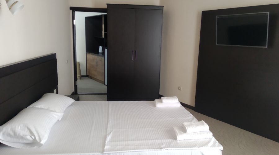 Студия 4-местный 2-комнатный