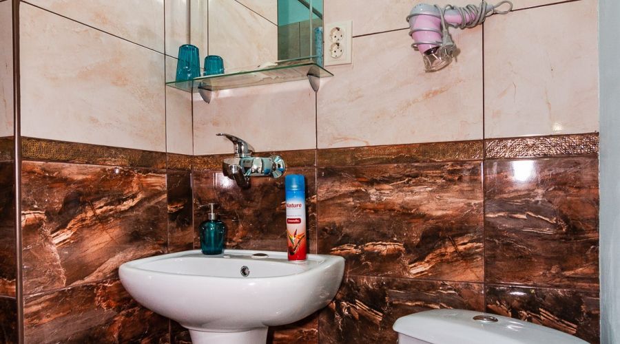 Люкс Семейный 4-местный 2-комнатный Лесной домик