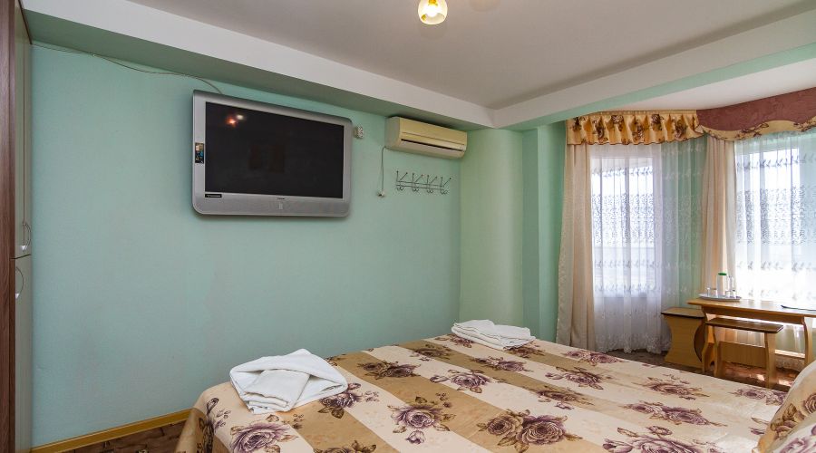 Комфорт 2-местный к.Лесной домик