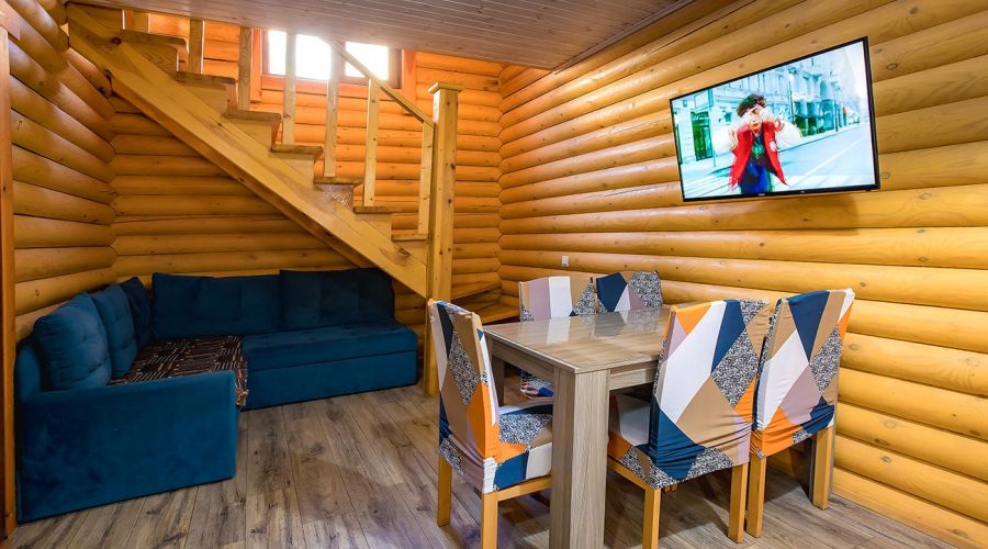 Коттедж 6-местный 2-этажный с балконом