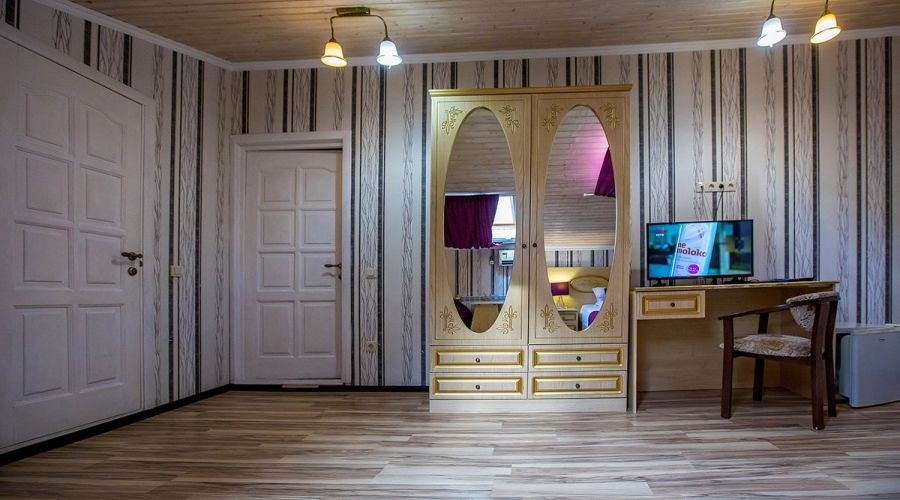 Семейный 4-местный Мансардный