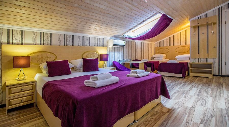 Семейный 4-местный Мансардный