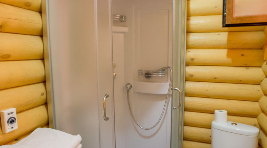 Коттедж 6-местный 2-этажный с балконом