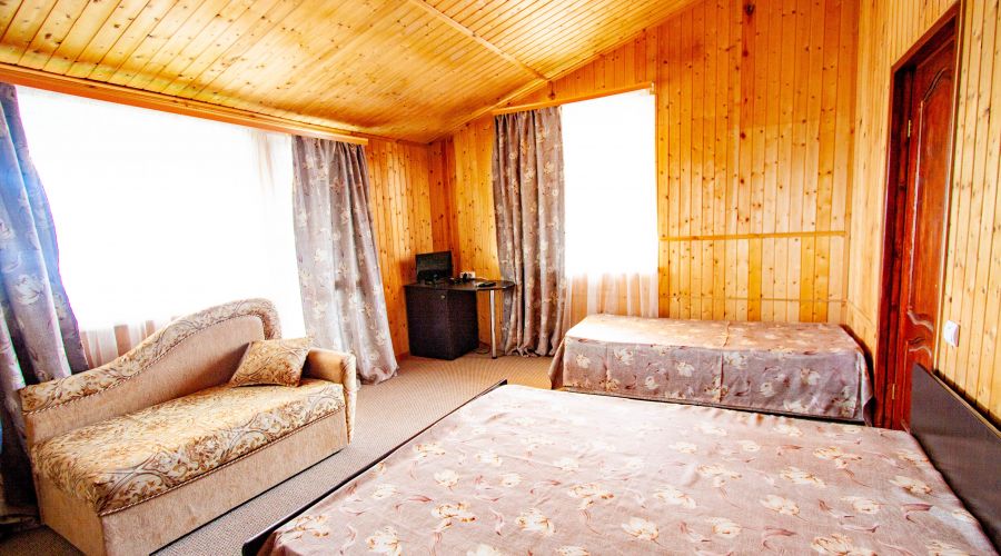 Стандартный 4-местный 1-комнатный с балконом