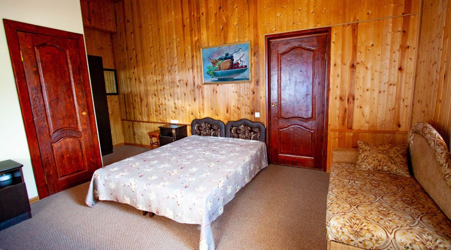 Стандартный 4-местный 1-комнатный с балконом