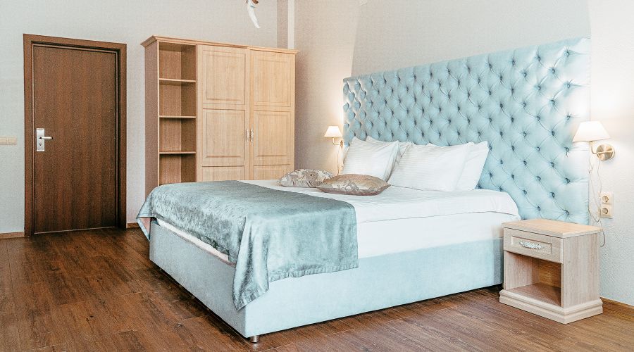 Улучшенный 2 местный с видом на бассейн и на горы