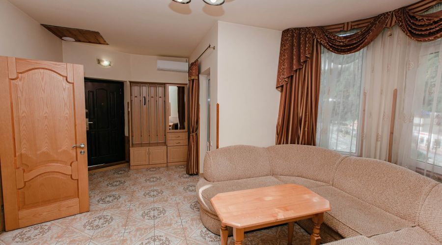 Семейный 4 местный 3 комнатный 