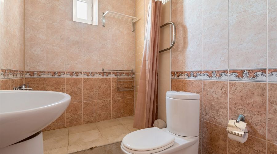 Семейный 6 местный 2 комнатный 3 этаж