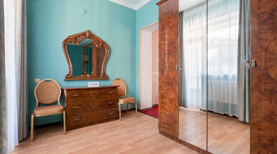 Семейный 6 местный 2 комнатный 3 этаж