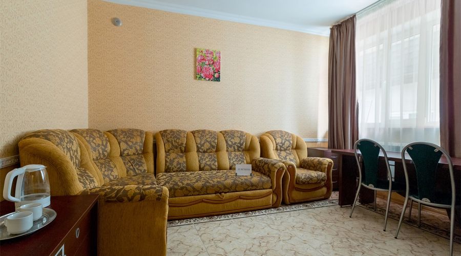 Семейный 2 комнатный 1 этаж