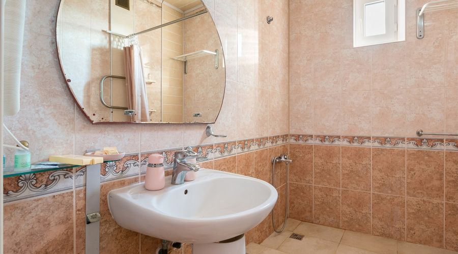 Семейный 6 местный 2 комнатный 3 этаж