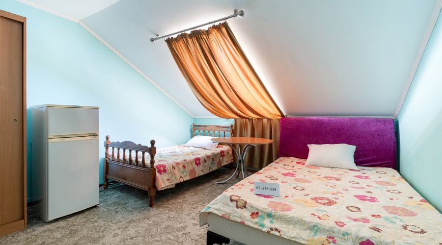 Бюджетный 3-местный