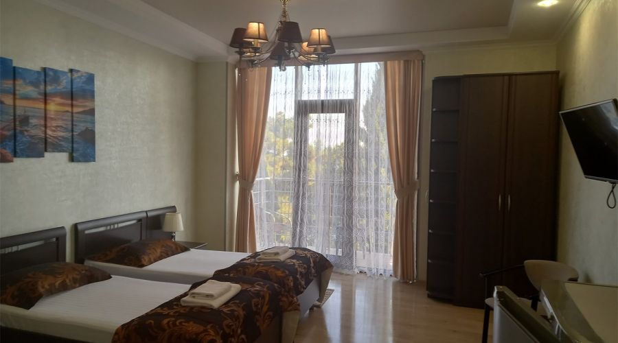 Комфорт Плюс 2-местный 1-комнатный с балконом и видом на море 4 или 5 этаж