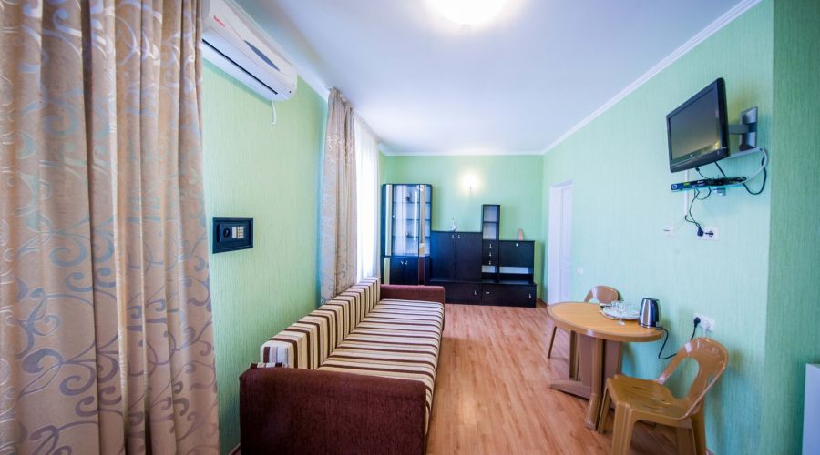 Семейный 4-местный