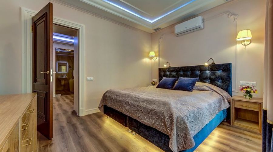 Люкс 2-местный 2-комнатный с джакузи