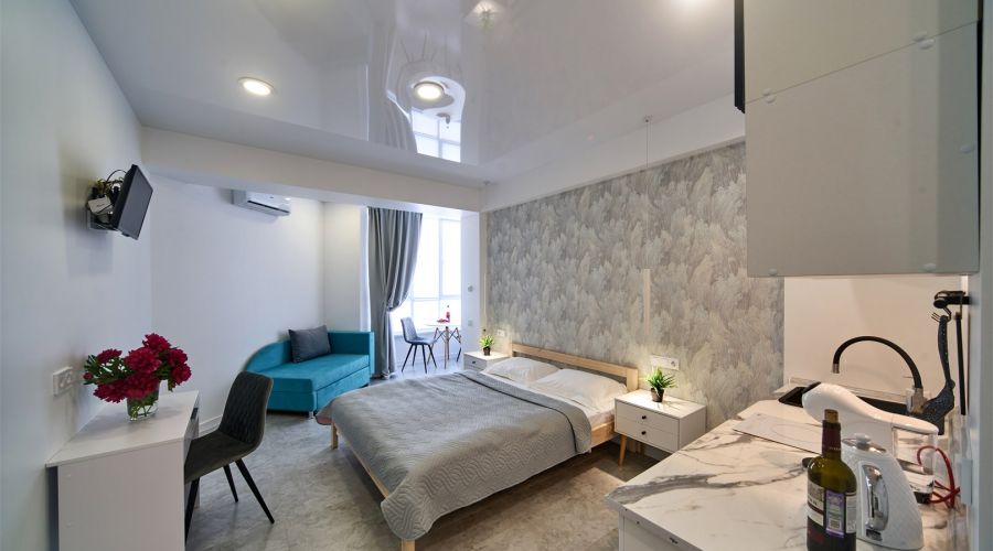 Апартаменты Standard Плюс 2-местный 1-комнатный (вид на бассейн)