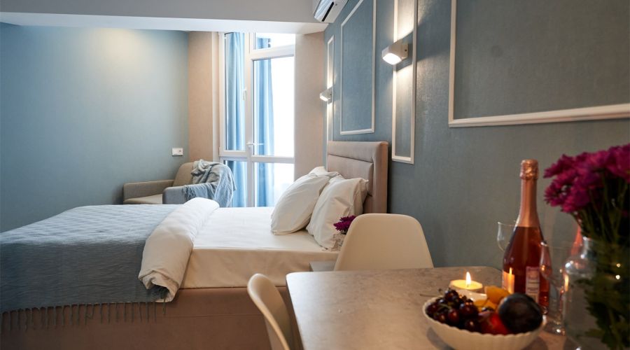 Апартаменты Standard Плюс 2-местный 1-комнатный (вид на море и внутренний двор)