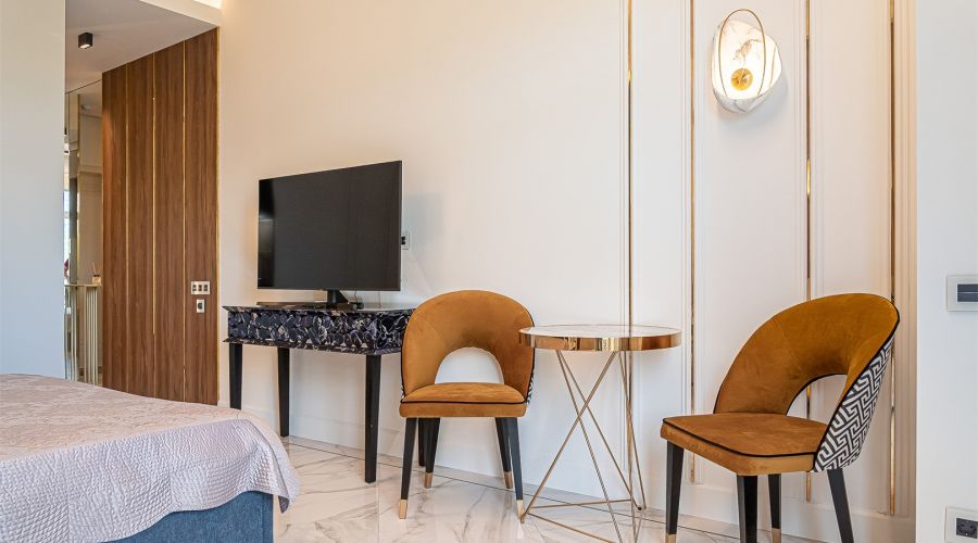 Студия 3-местная с балконом