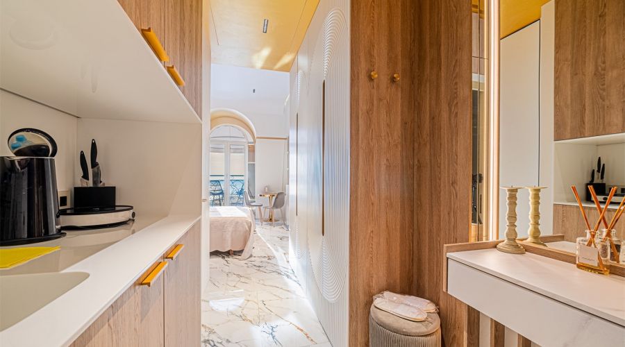 Студия 3-местная с балконом