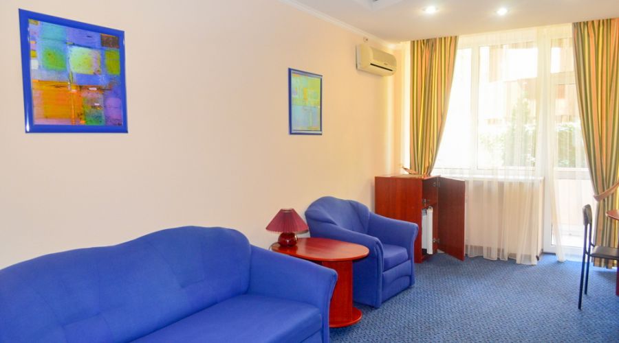 Люкс 3-местный 2-комнатный