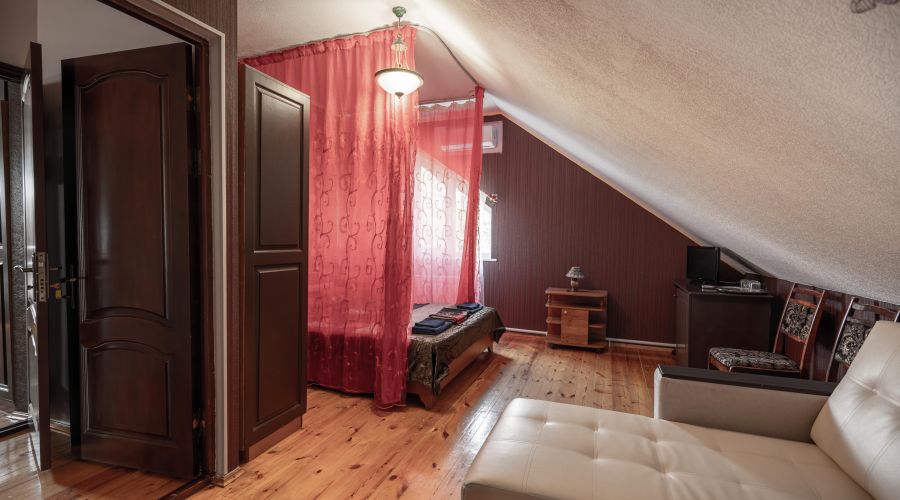 Стандарт 2-местный Стандарт Мансарда +